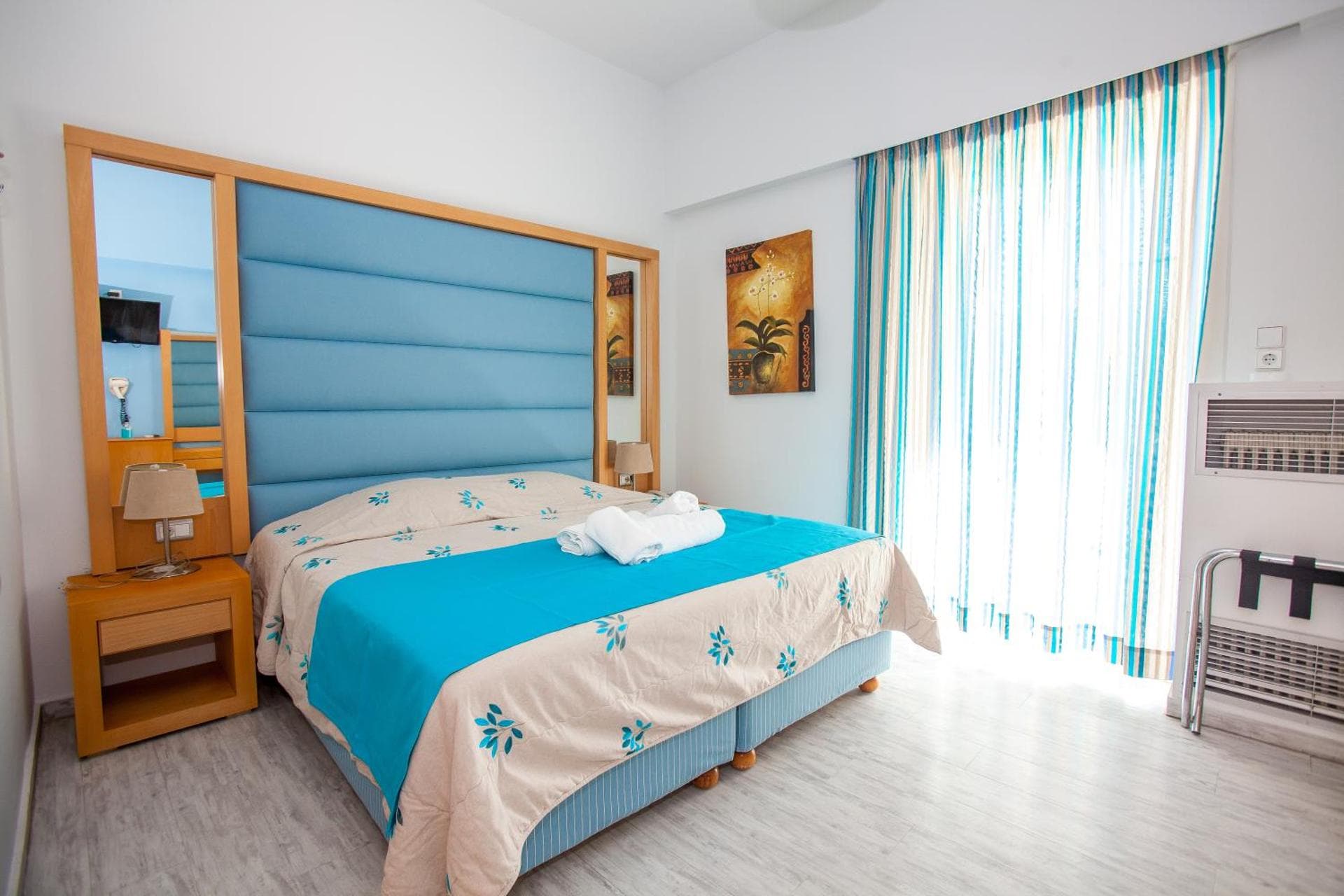 FRINI HOTEL