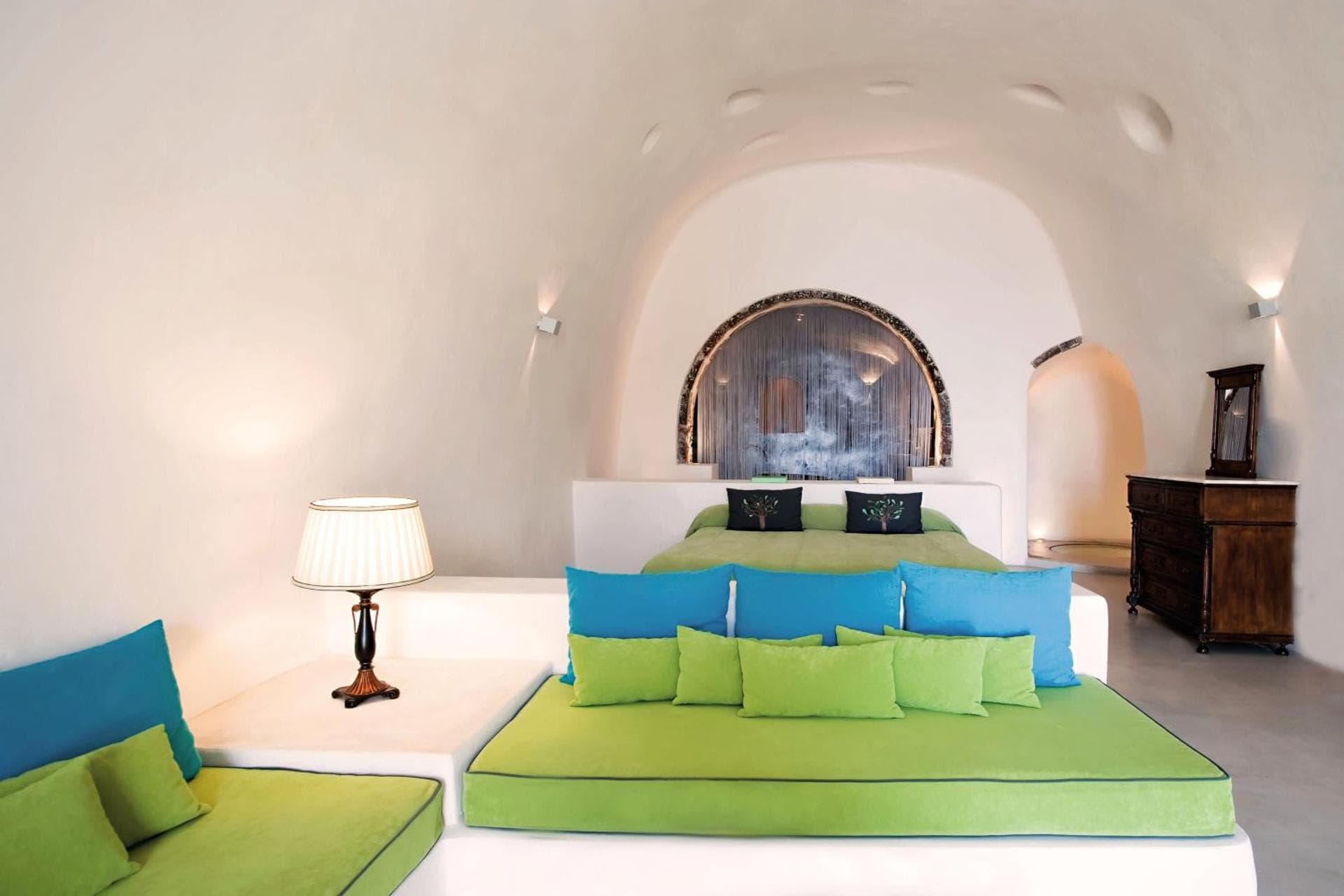 Honeymoon Suite with Caldera View