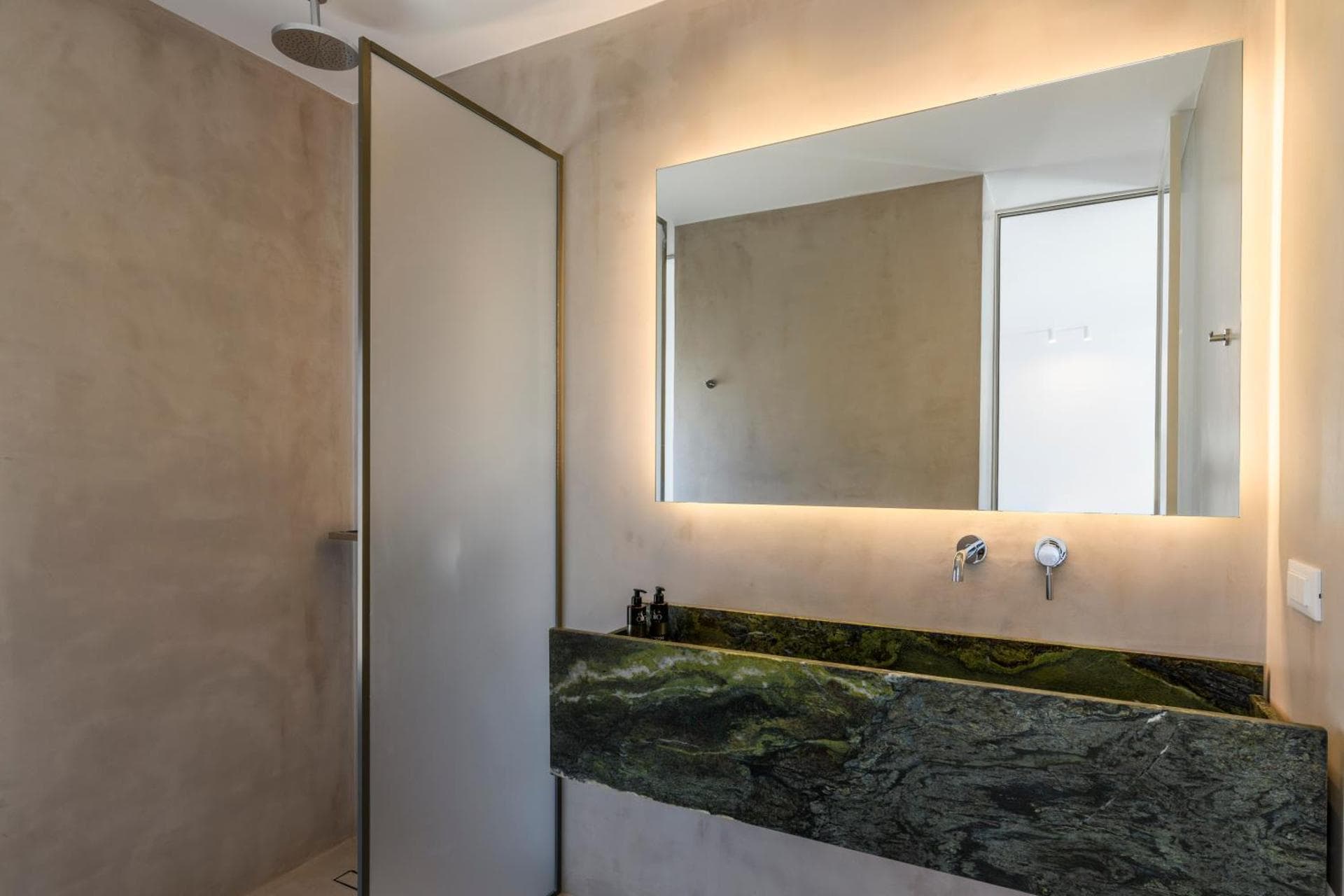 Deluxe Suite with Sea View