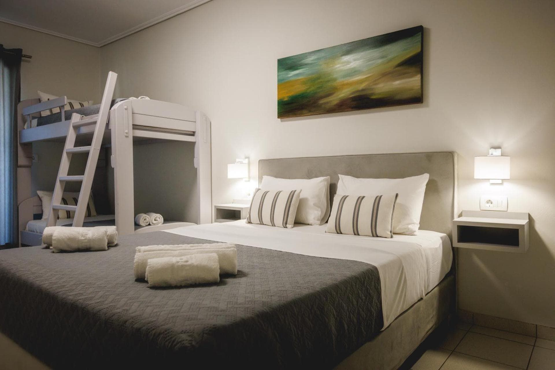 Standard Quadruple Room