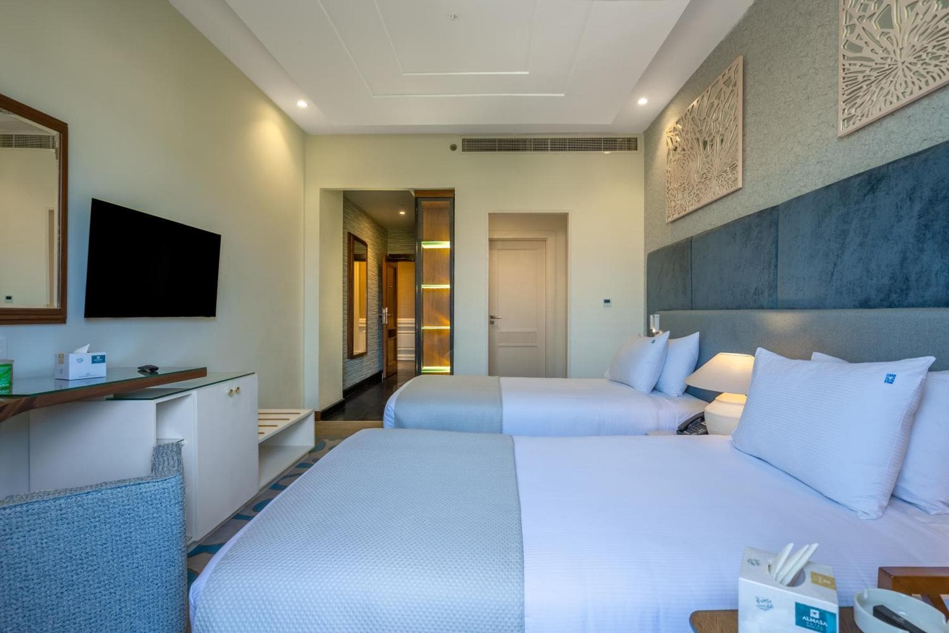 Deluxe Double or Twin Room