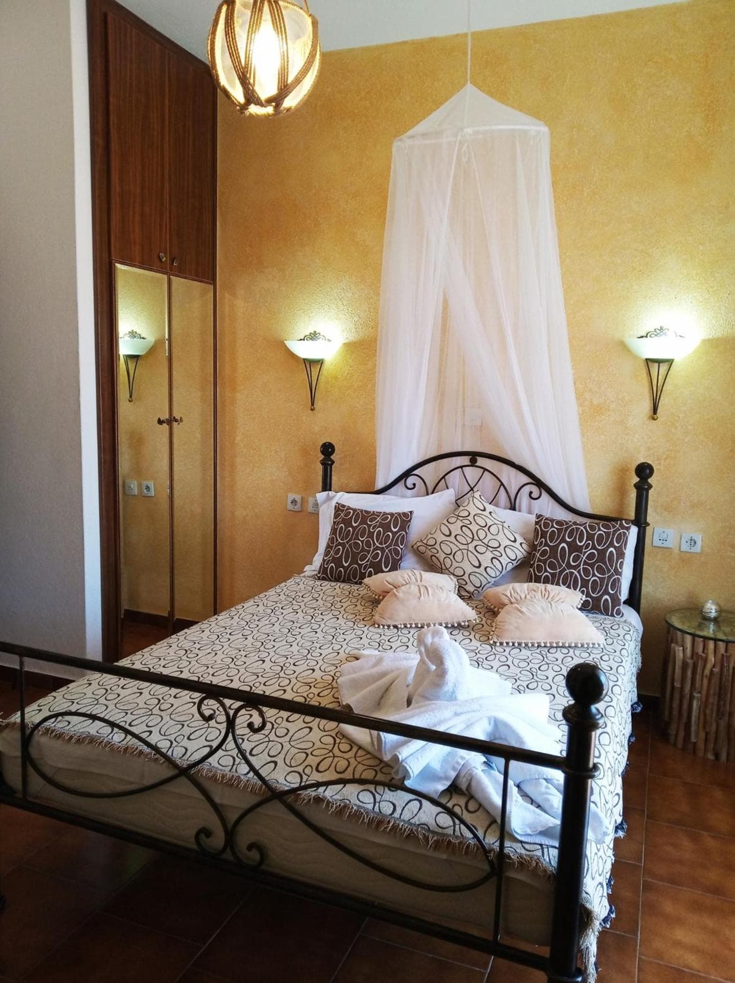 Double Room with Mountain View