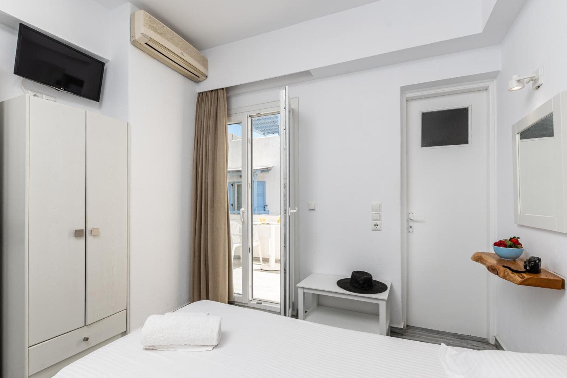 Apartment with Balcony