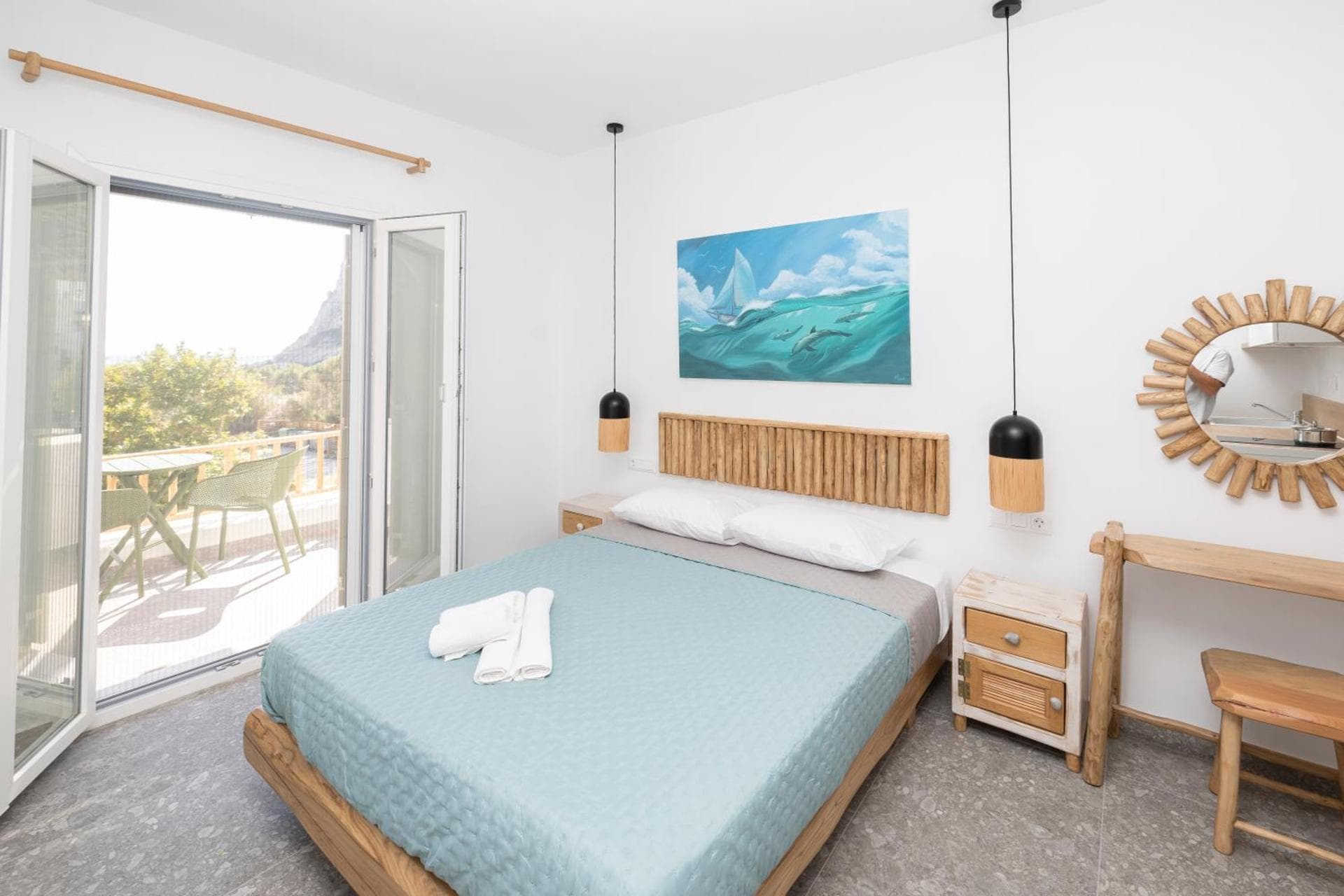 DELFINAKI BOUTIQUE APARTMENTS